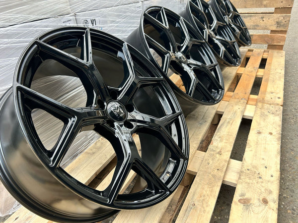 MM Wheels MM08 21 Zoll Schwarz Glanz 9,0x21 ET20 5/112