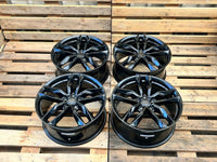 2DRV by Wheelworld WH40 20 Zoll Schwarz Glanz 9,0x20 ET57 5/120 65,1
